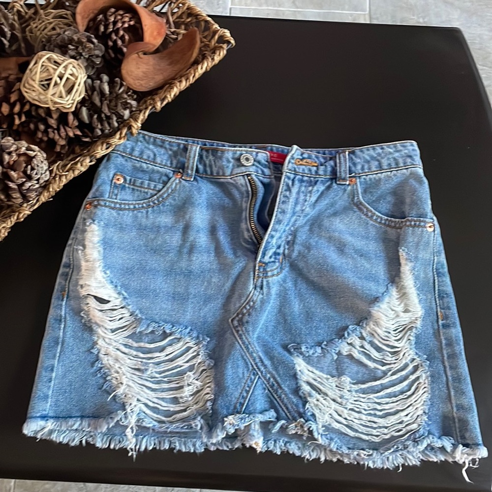 Caffeine size small acid washed jean skirt